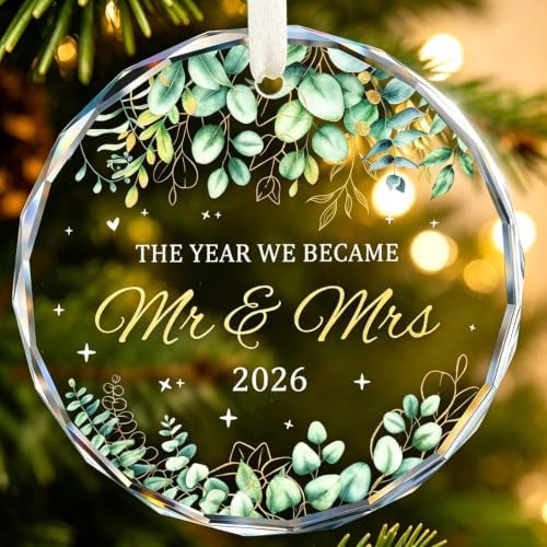 Christmas Married Ornament 2026, Wedding Gift for Couple, Mr and Mrs Marriage Gifts for Newlyweds, Bridal Shower
