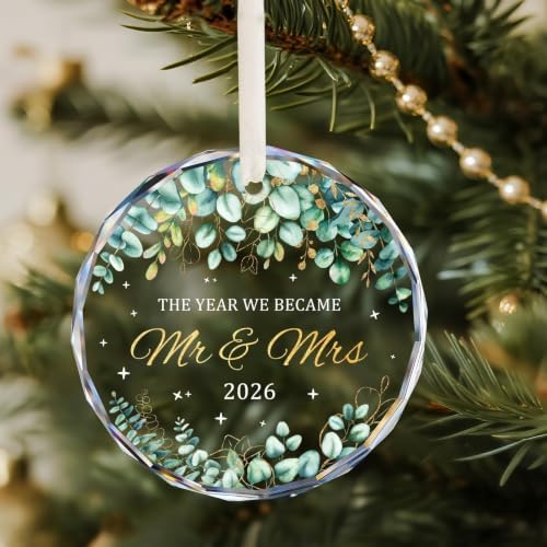 Christmas Married Ornament 2026, Wedding Gift for Couple, Mr and Mrs Marriage Gifts for Newlyweds, Bridal Shower, alternate